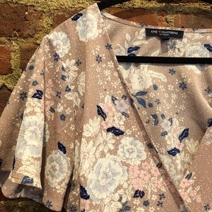 One Clothing Floral Wrap Top 💗